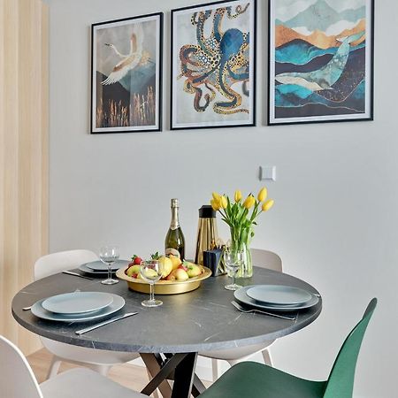 Apartament Walowa Shipyard Gdańsk Eksteriør billede