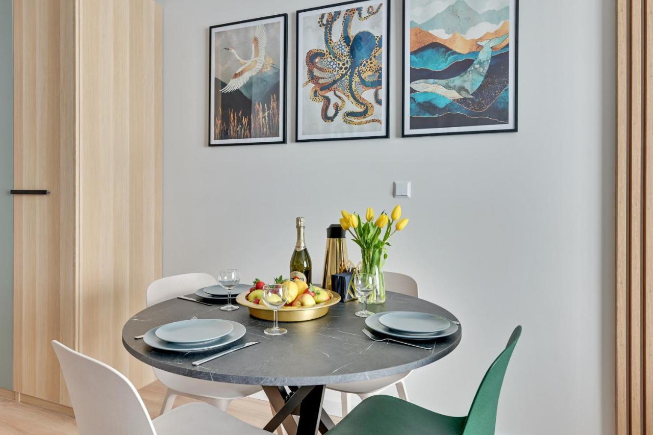 Apartament Walowa Shipyard Gdańsk Eksteriør billede
